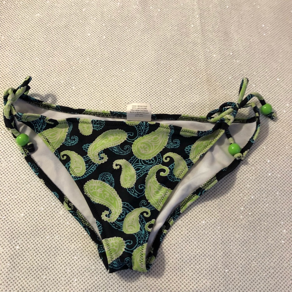 Nurl Bikini Bottom